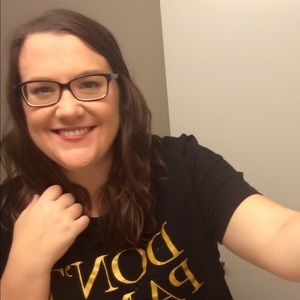 Meet your posher, Andrea